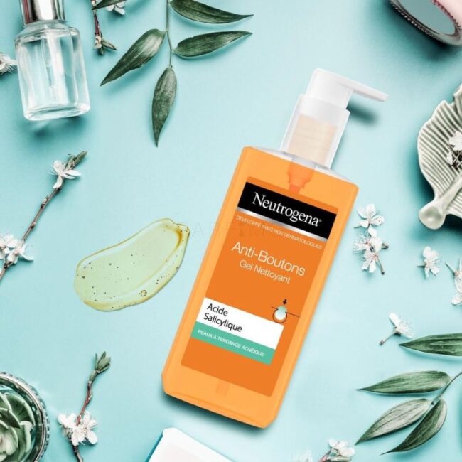 Neutrogena Clear & Defend Facial Wash -200ml (3) Neutrogena Clear & Defend Facial Wash -200ml